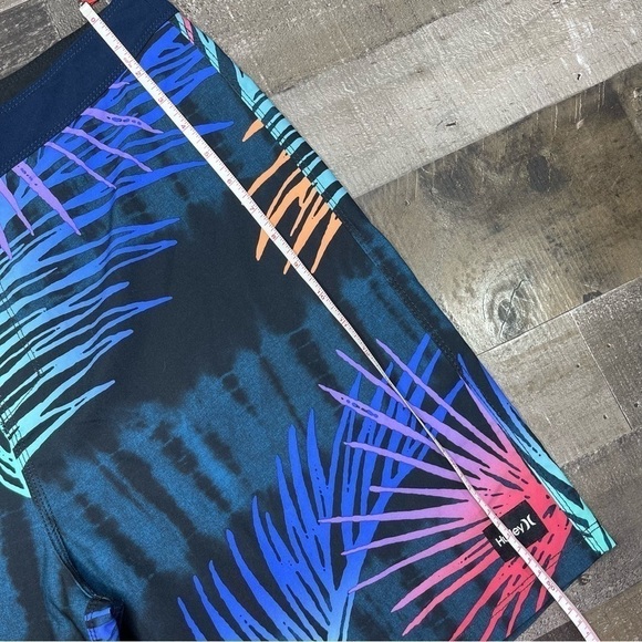 Hurley Men’s Bird Rock 17” Volley Board Shorts size 34 - Picture 6 of 9